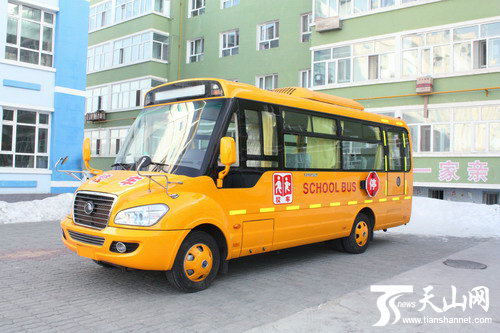 青河縣購(gòu)買專用校車為學(xué)生“保駕護(hù)航”