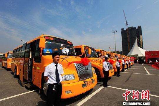 60輛校車開進江蘇吳江 首創(chuàng)公司化運營新模式