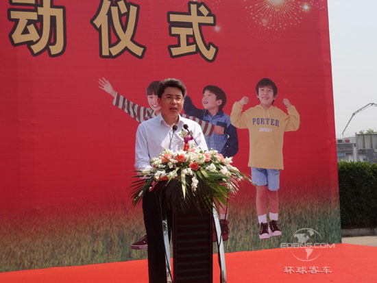 專為學(xué)童安全而來 60輛宇通校車今起服役江蘇吳江