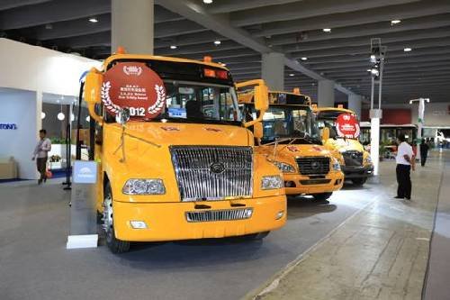 群雄競逐羊城 廣東成校車兵家必爭之地