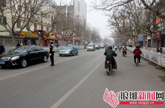 臨沂校車限時整改20天 18輛校車僅3輛達(dá)標(biāo)運(yùn)營