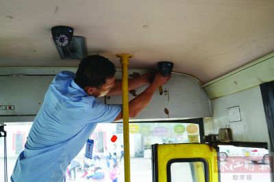 九江校車安裝視頻監(jiān)控系統(tǒng)保障學生出行安全