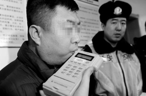 沈陽警方：11月148人醉駕被刑拘 8起校車違法