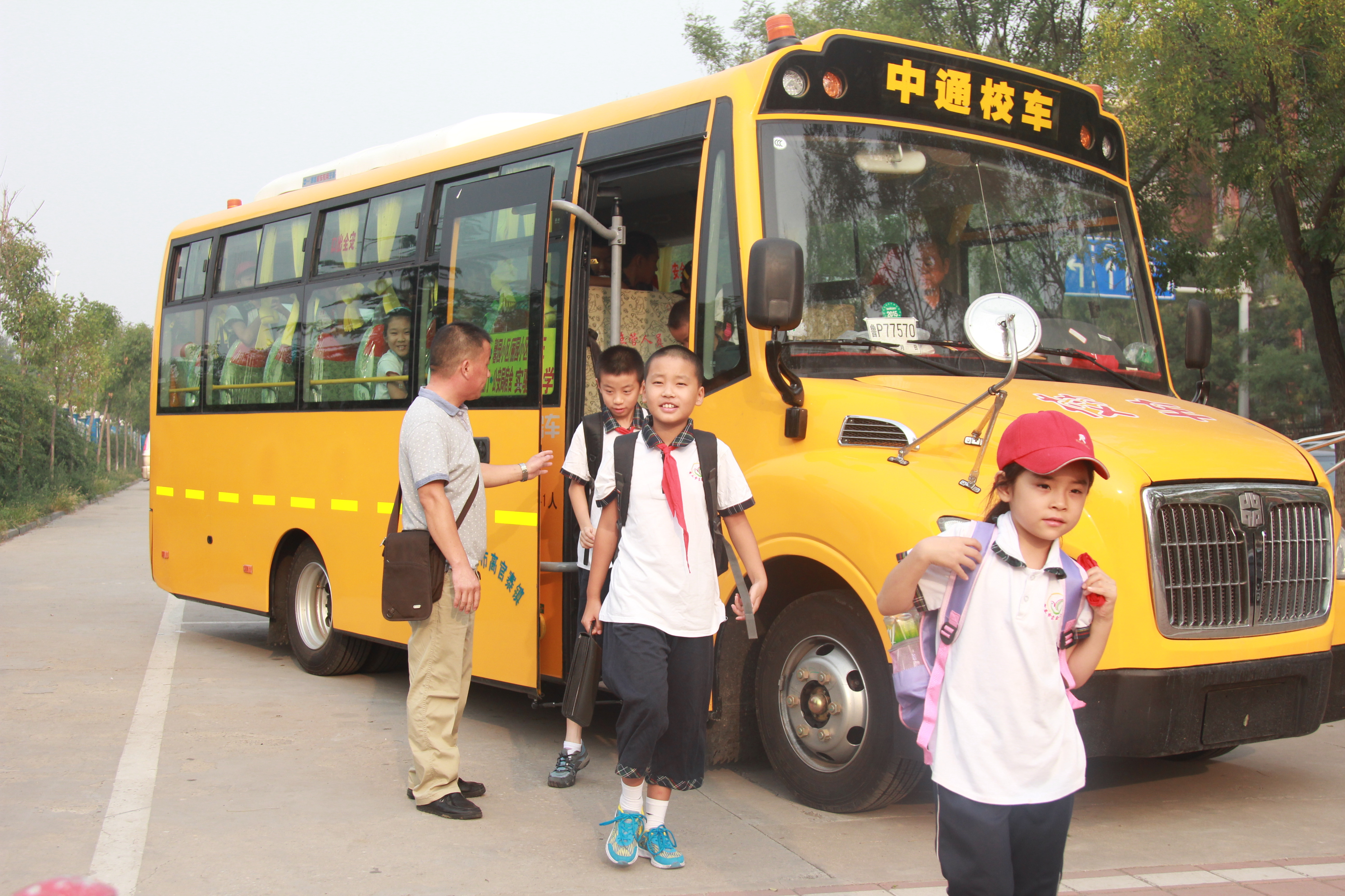 章丘教育2014年盤點 成立職業(yè)教育集團啟動校車安全工程