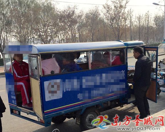 載貨電動三輪改造成校車 ，學(xué)生怎能安全?