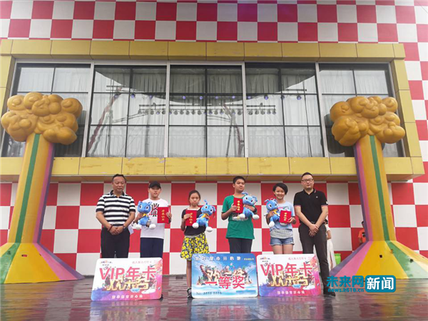 小學生發(fā)明校車安全提示器 用科技創(chuàng)新助力夢想騰飛