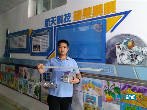小學生發(fā)明校車安全提示器 用科技創(chuàng)新助力夢想騰飛