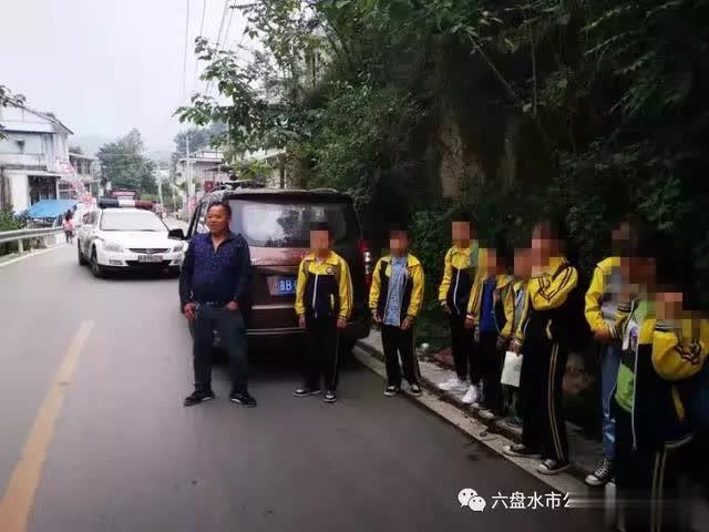六枝交警重拳整治“黑校車” 為秋季開(kāi)學(xué)保駕護(hù)航
