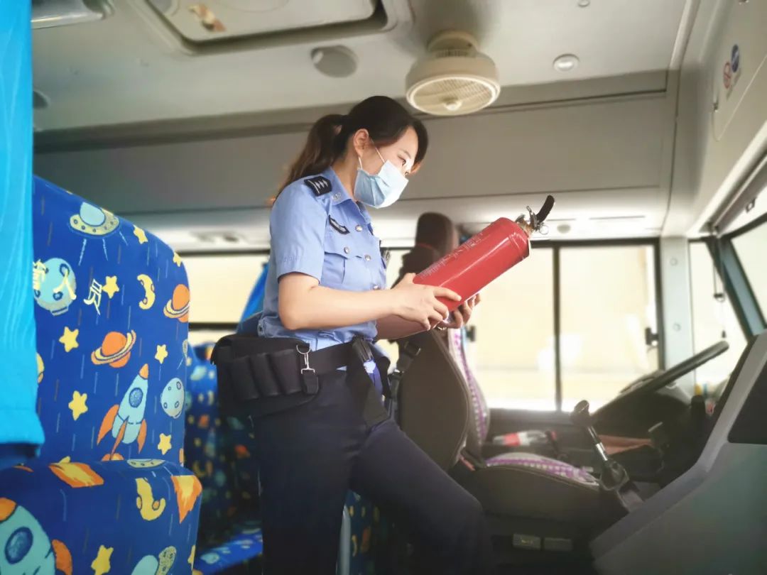 【金秋開學季】贛州經開區交警多舉措保障學生出行安全