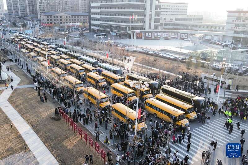 疫情下往返于長春、梅河口的“校車”