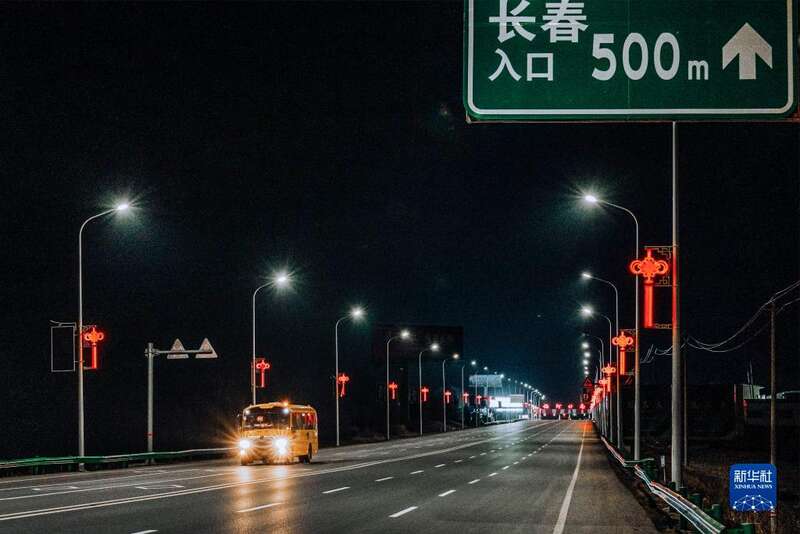 疫情下往返于長春、梅河口的“校車”