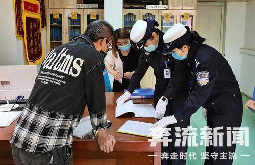 蘭州七里河交警大隊(duì)開展復(fù)學(xué)前校車交通安全檢查