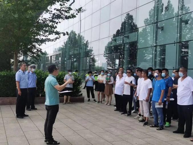 源頭監管 | 運河區教育體育局聯合滄州交警對校車進行安全檢查