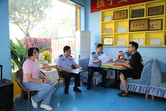 羅山交警大隊深入幼兒園開展安全大檢查
