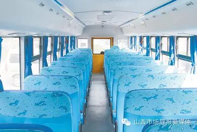 孩子們的“長鼻子校車”