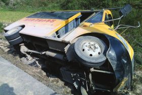 生病校車迫不得已再上路