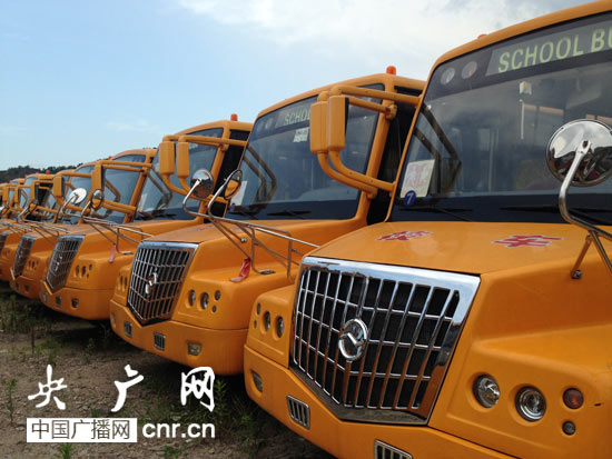 溫嶺回應校車撂荒成公廁：根本不是校車（一）