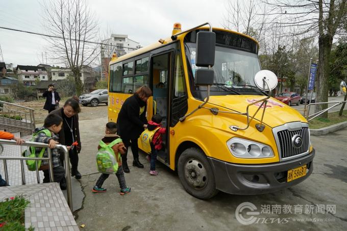 讓校車安全“看得見”的監(jiān)控平臺(tái)