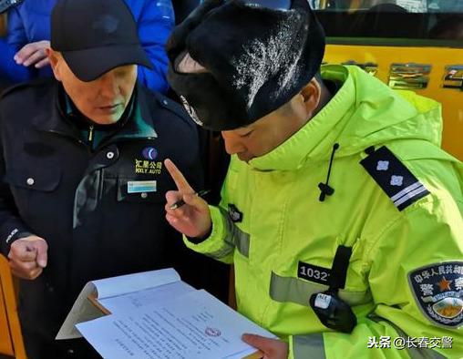 強化校車檢查，筑牢安全防線，“校車安全”這根弦堅決不能松！