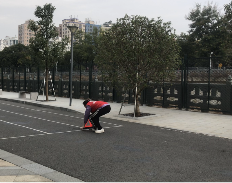 “以演筑防 安全護航”——校車安全應急逃生演練活動
