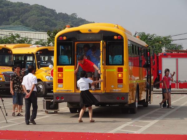 定制校車崛起 康馳模式讓校車煥發(fā)新活力
